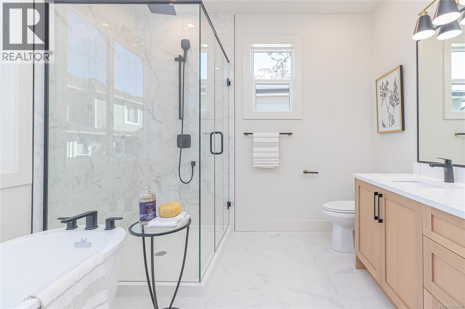  658 Wisteria Ridge, Langford