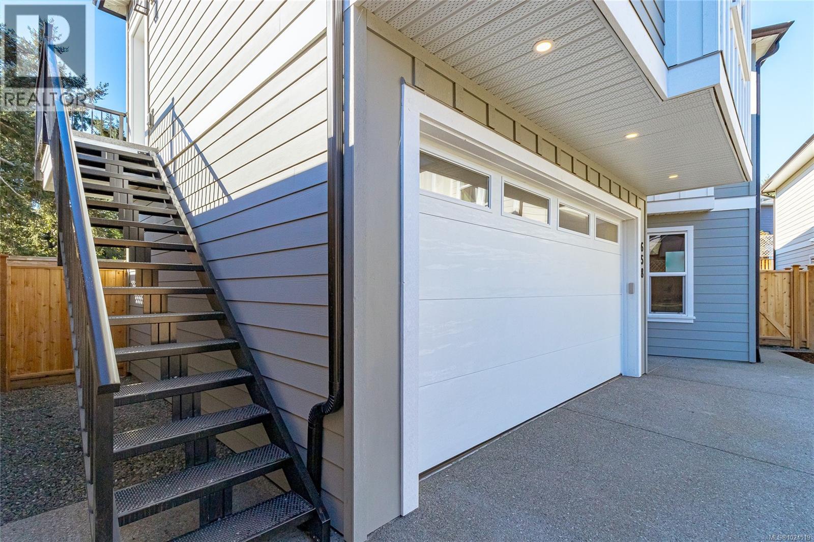  658 Wisteria Ridge, Langford