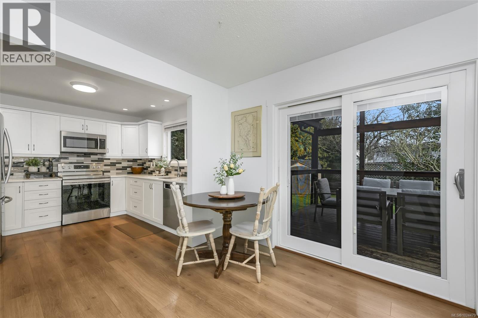 10369 Bowerbank Rd, Sidney