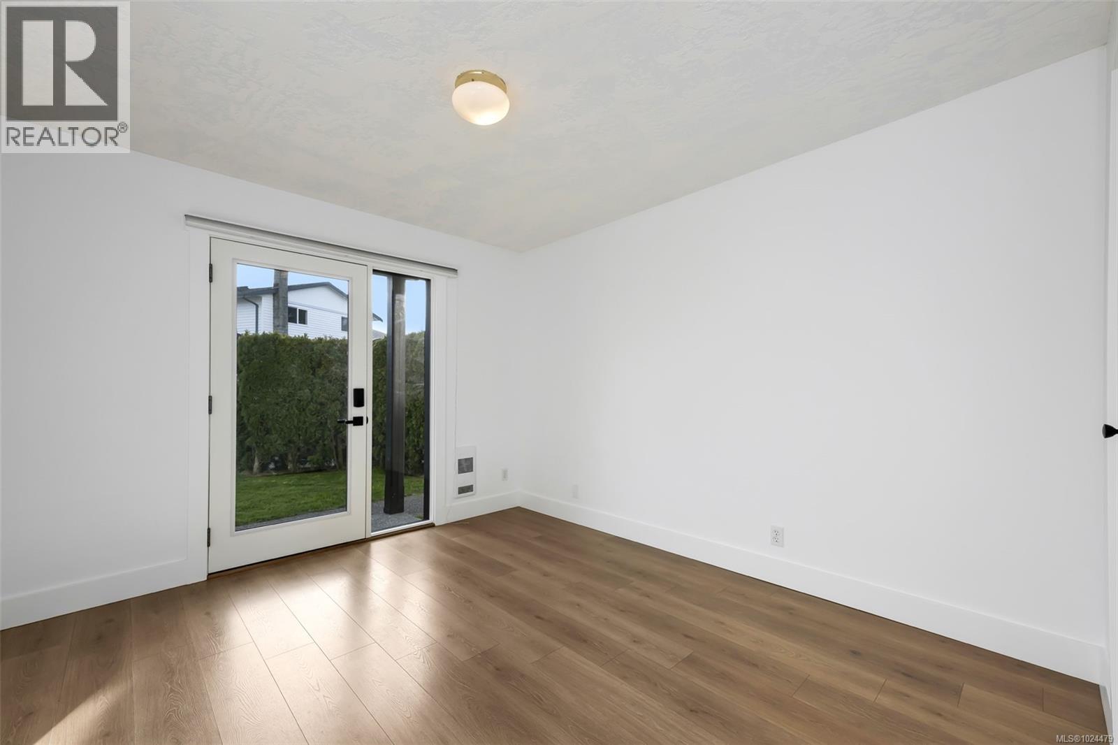 10369 Bowerbank Rd, Sidney