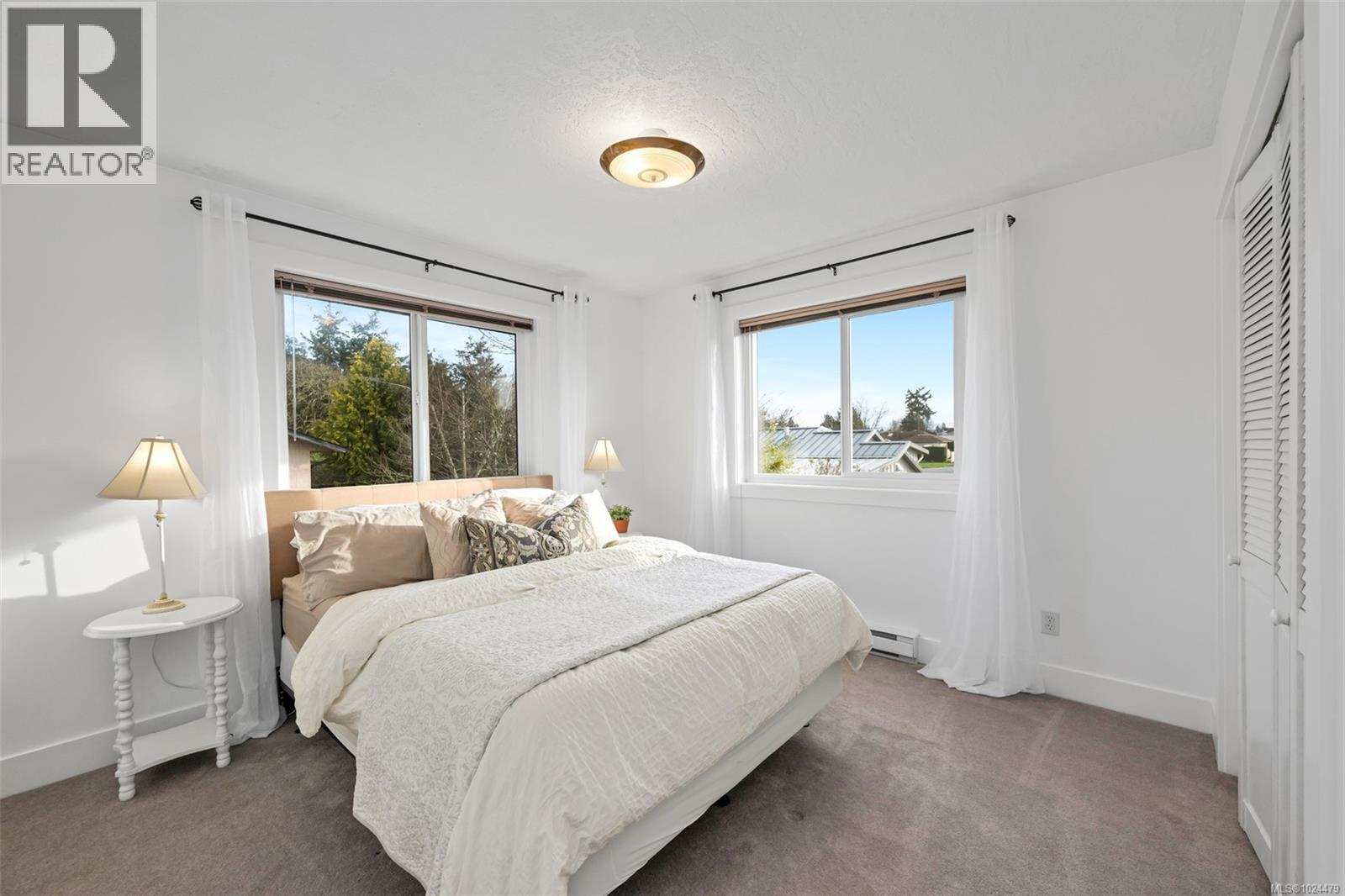 10369 Bowerbank Rd, Sidney