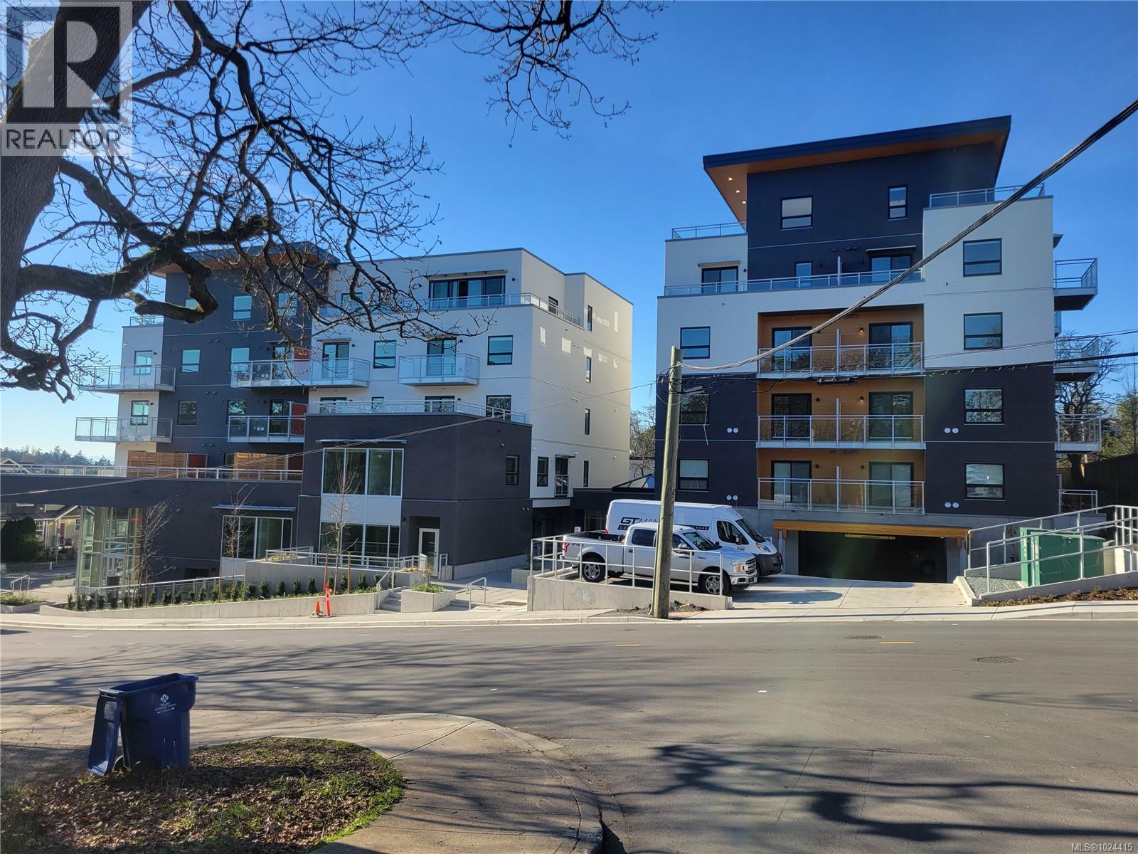 B503 1102 Esquimalt Rd, Esquimalt