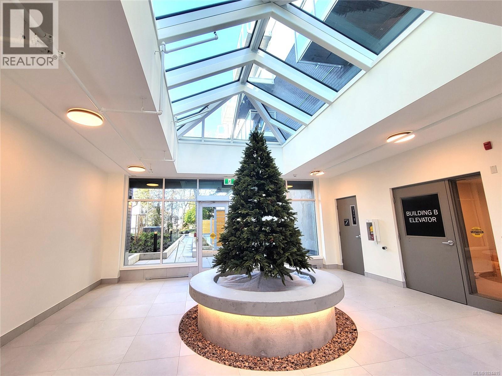 B503 1102 Esquimalt Rd, Esquimalt