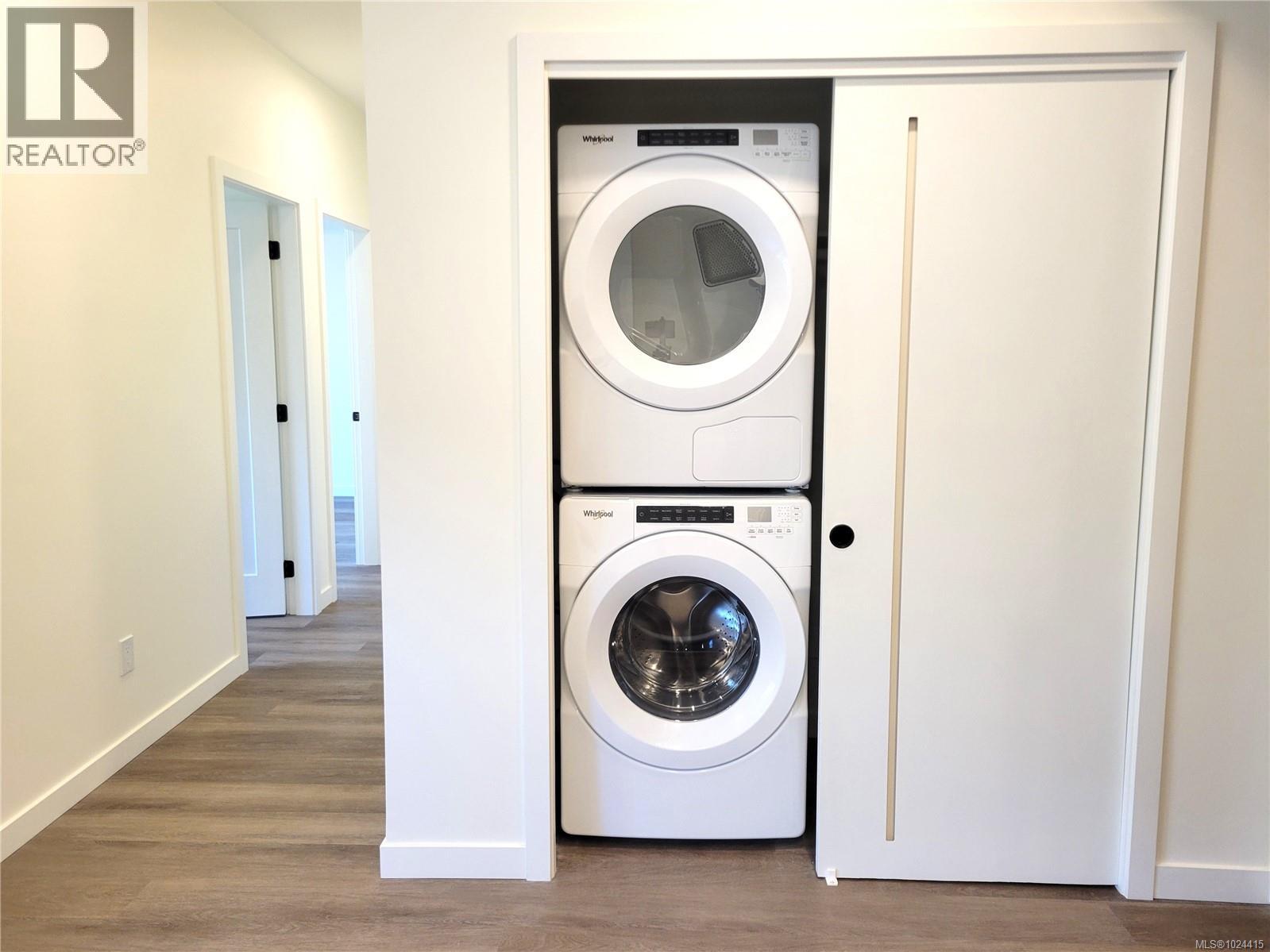 B503 1102 Esquimalt Rd, Esquimalt