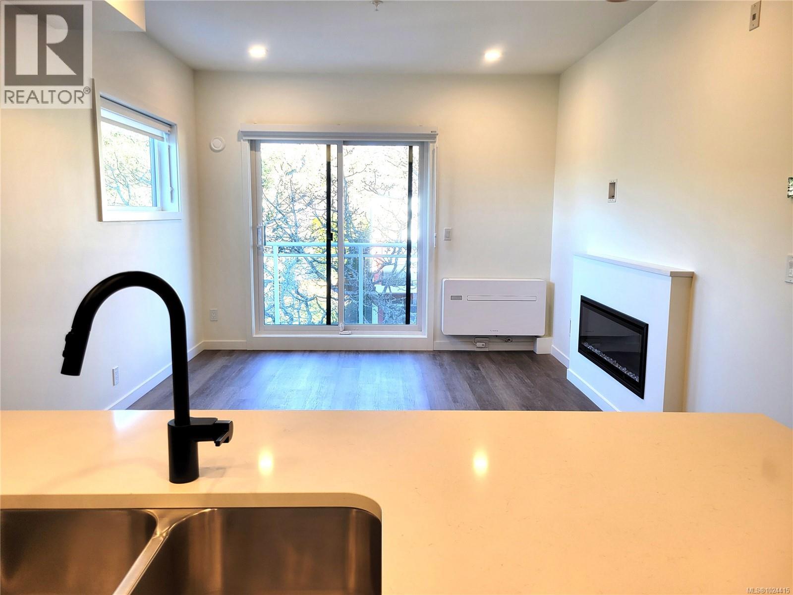 B503 1102 Esquimalt Rd, Esquimalt