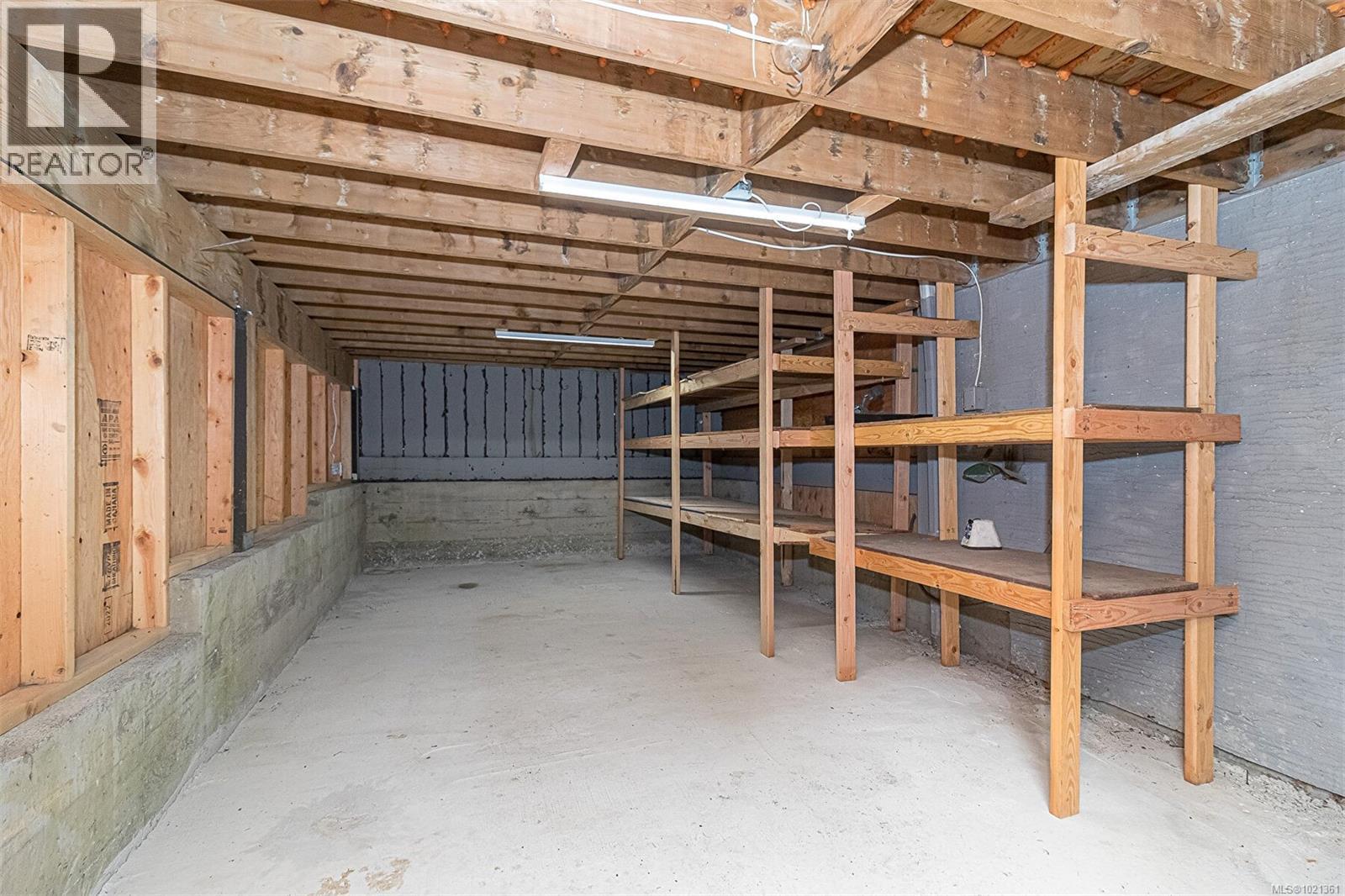  1991 Dean Park Road, North Saanich