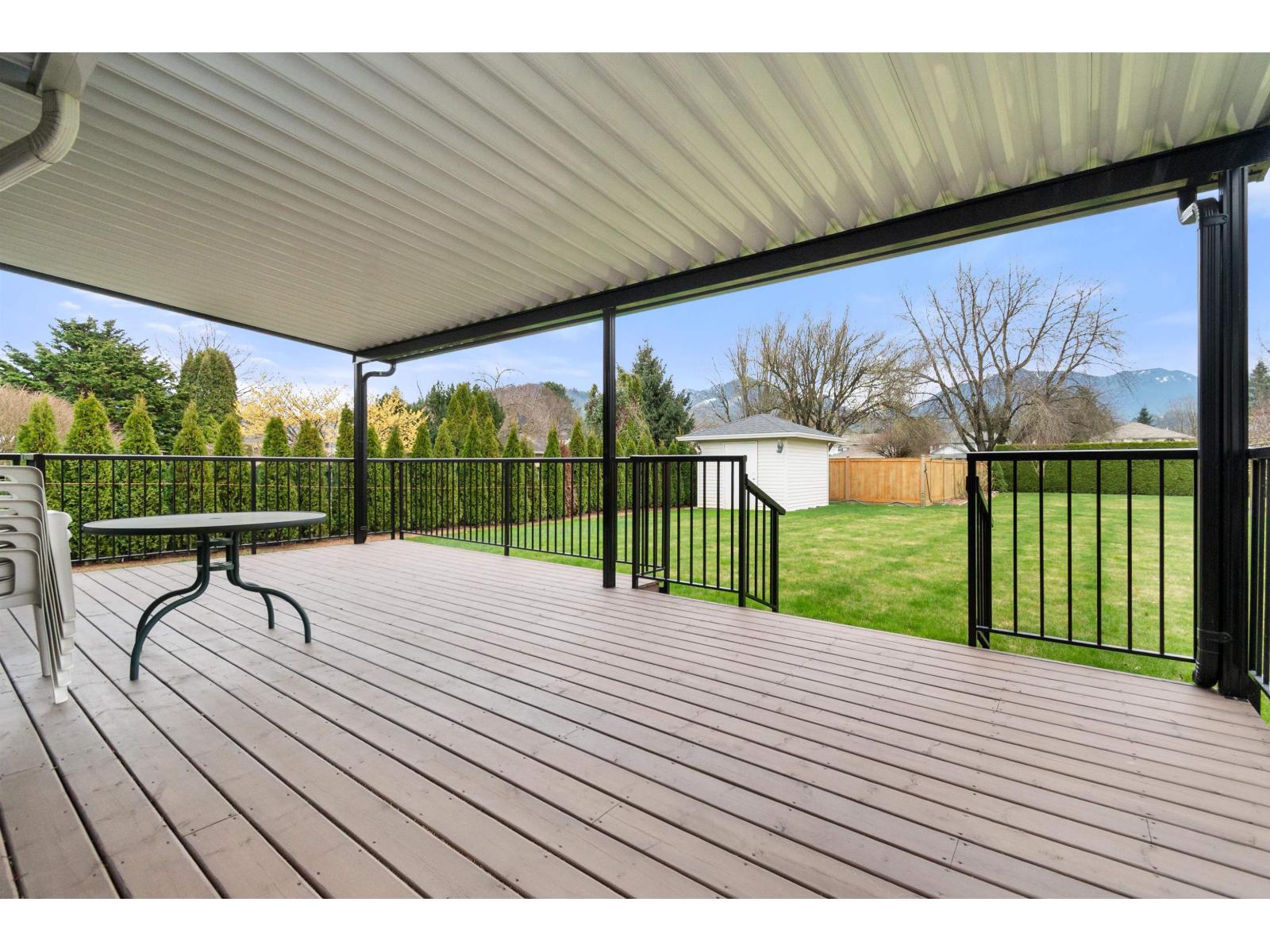 6792 HENRY STREET, Sardis South, Chilliwack