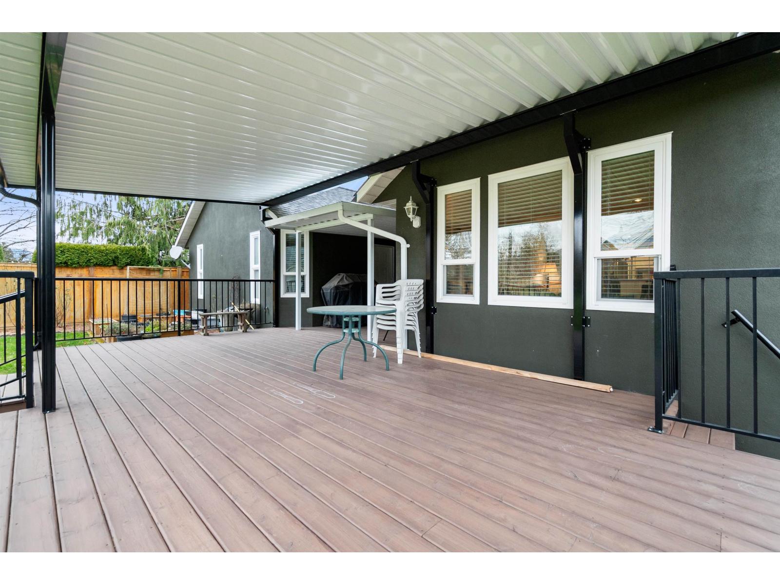 6792 HENRY STREET, Sardis South, Chilliwack