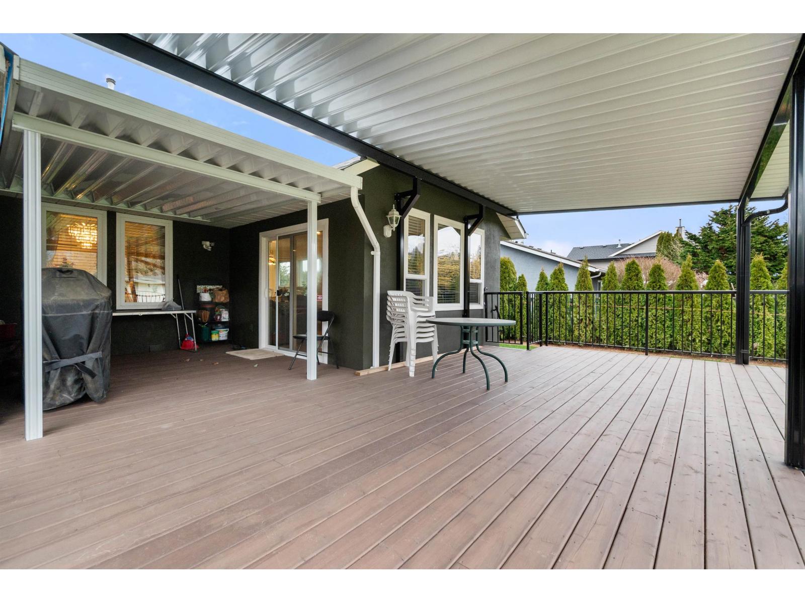 6792 HENRY STREET, Sardis South, Chilliwack