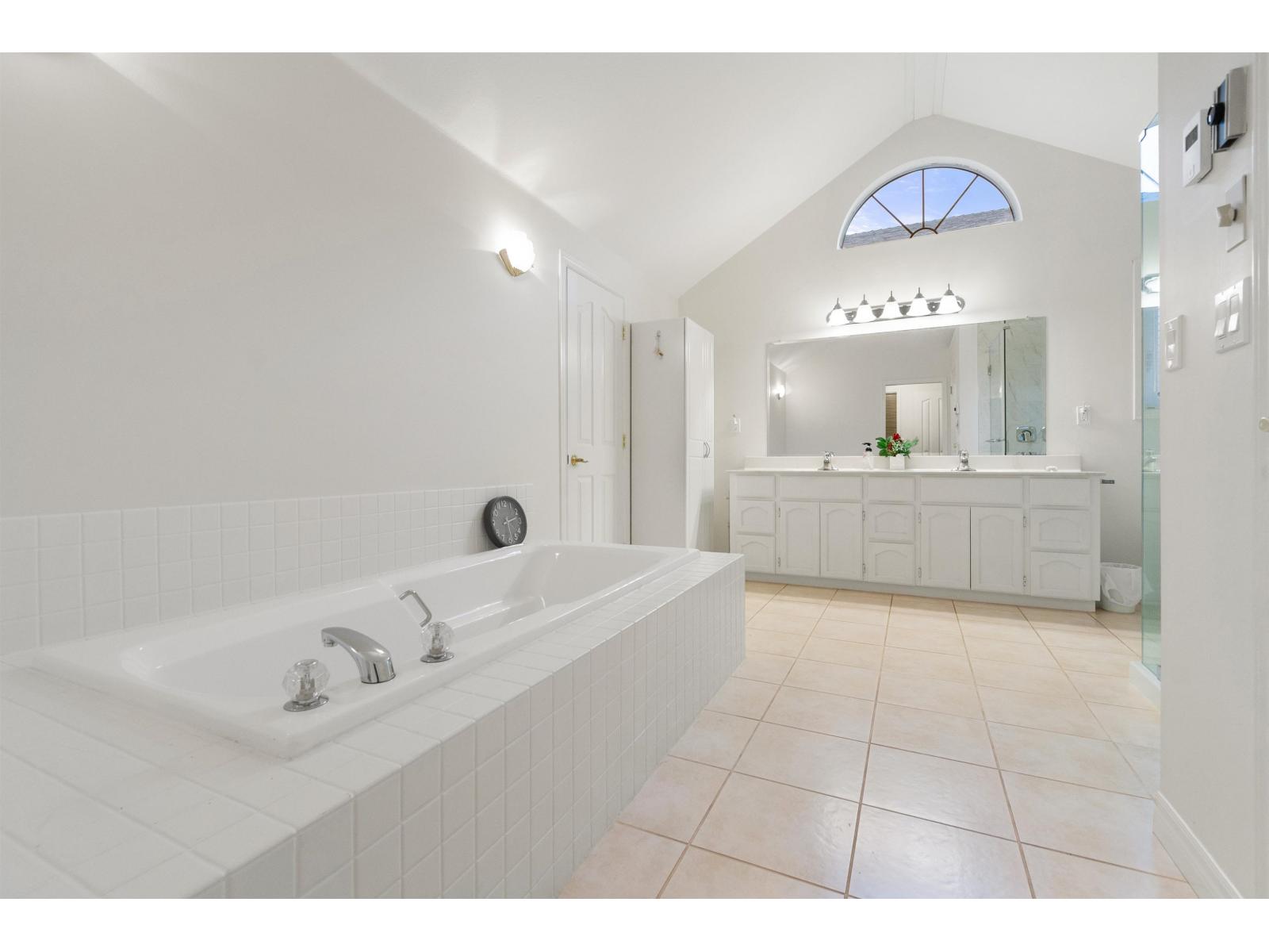 6792 HENRY STREET, Sardis South, Chilliwack