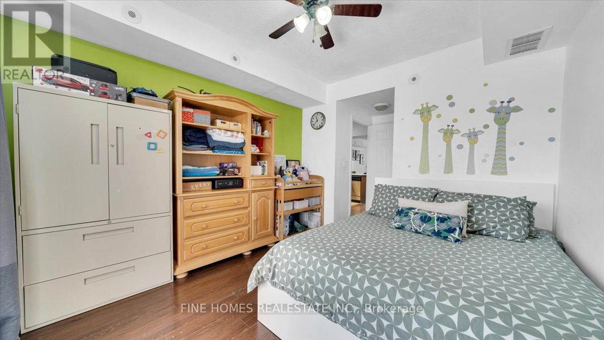 #2072 3041 FINCH AVENUE W - 15