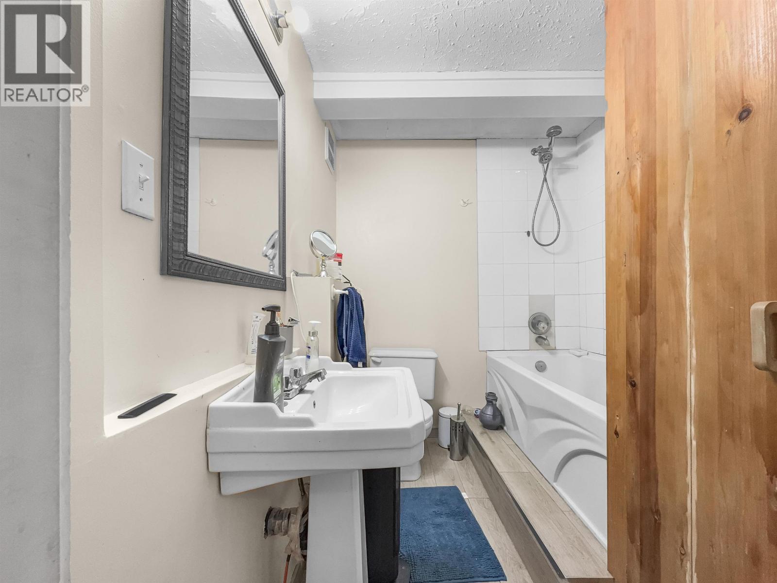 1235 MOON AVENUE, Williams Lake