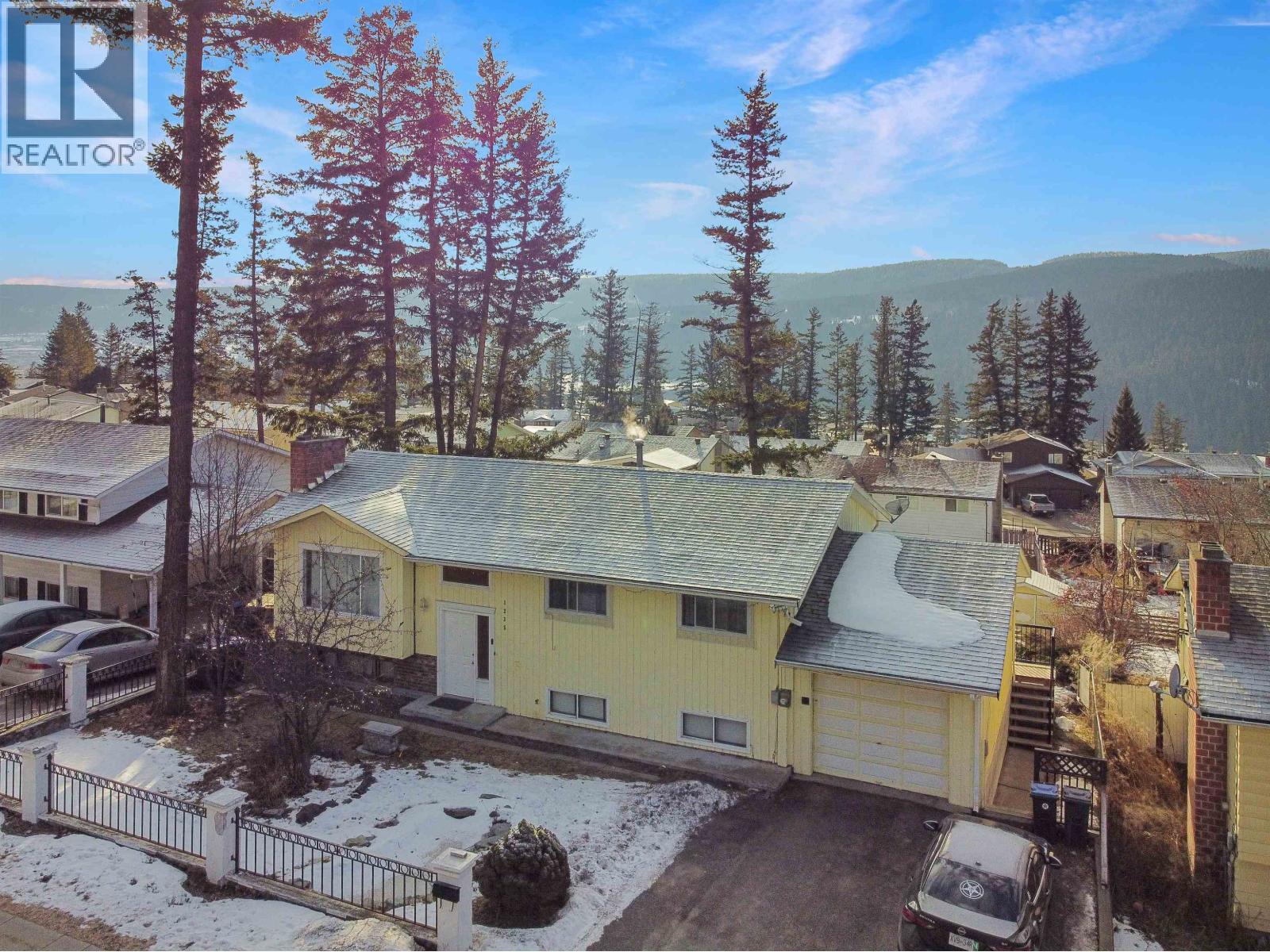 1235 MOON AVENUE, Williams Lake
