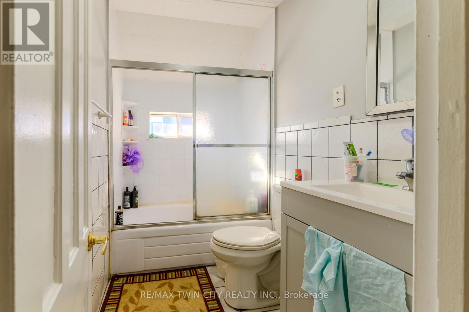 126 TISDALE STREET N - 13