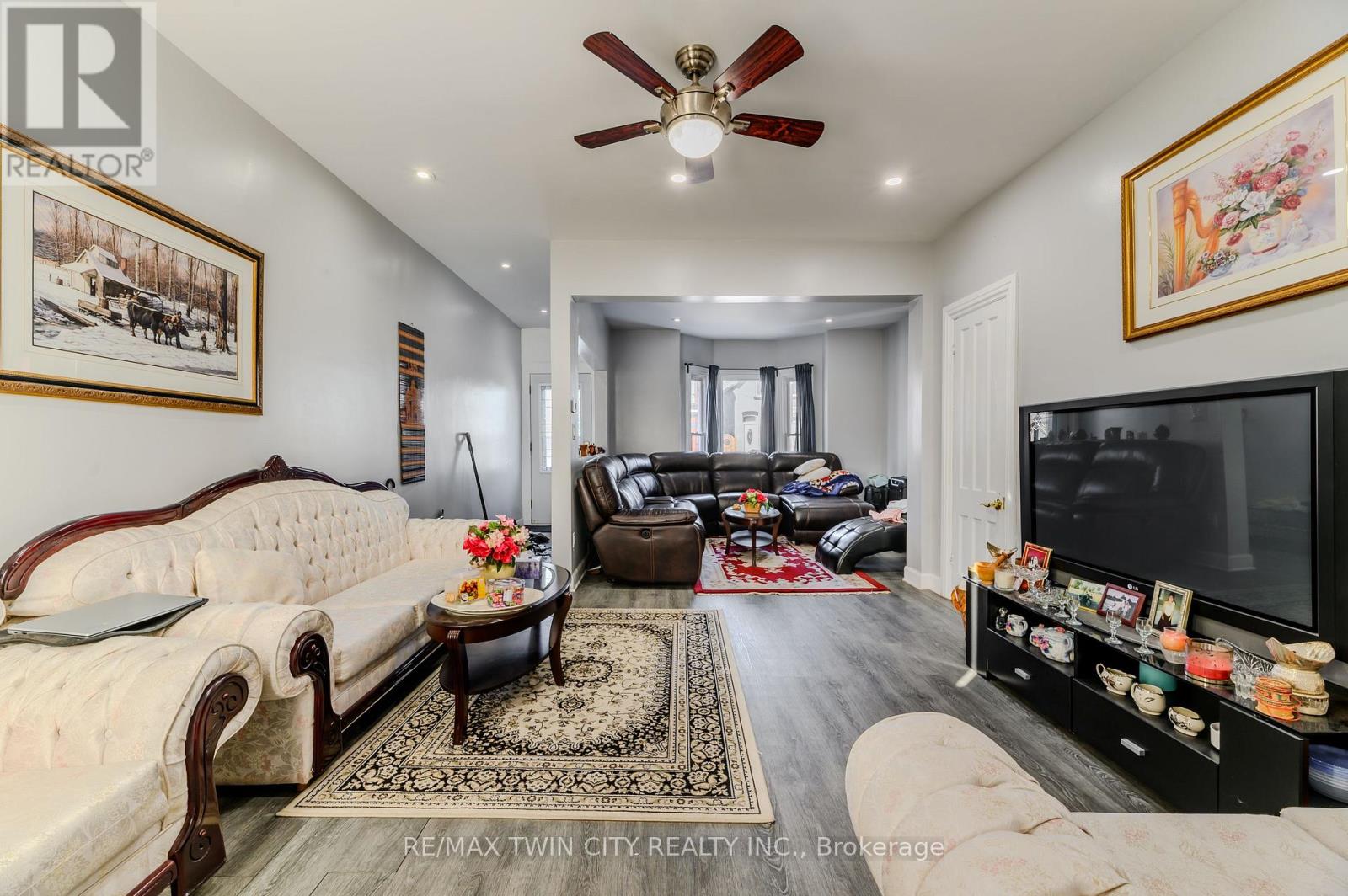 126 TISDALE STREET N - 2