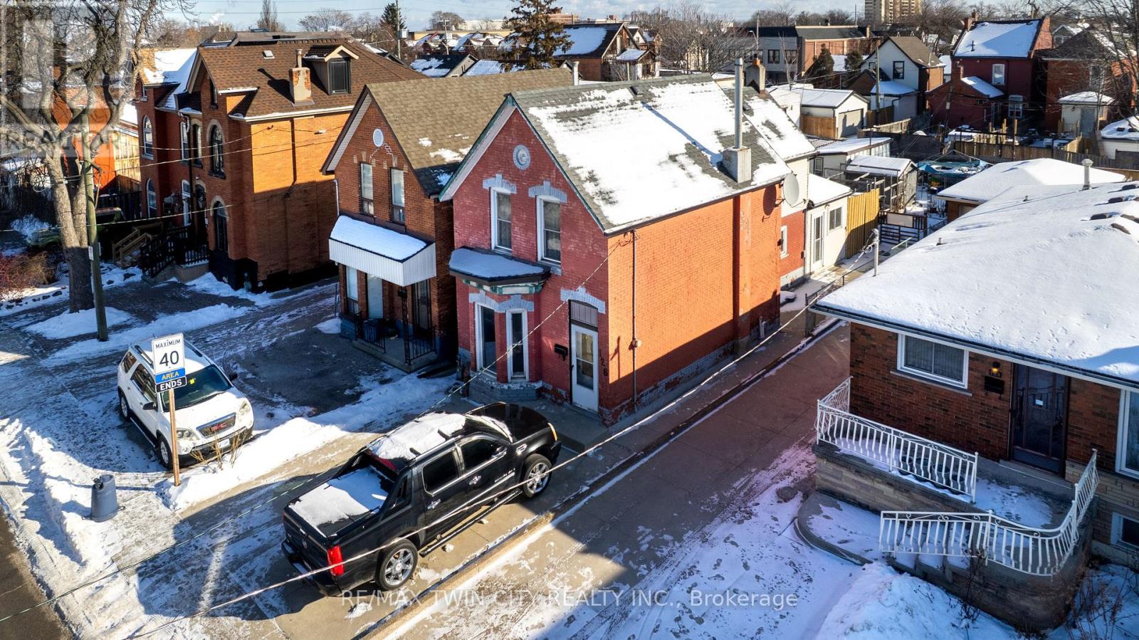 126 TISDALE STREET N - 24