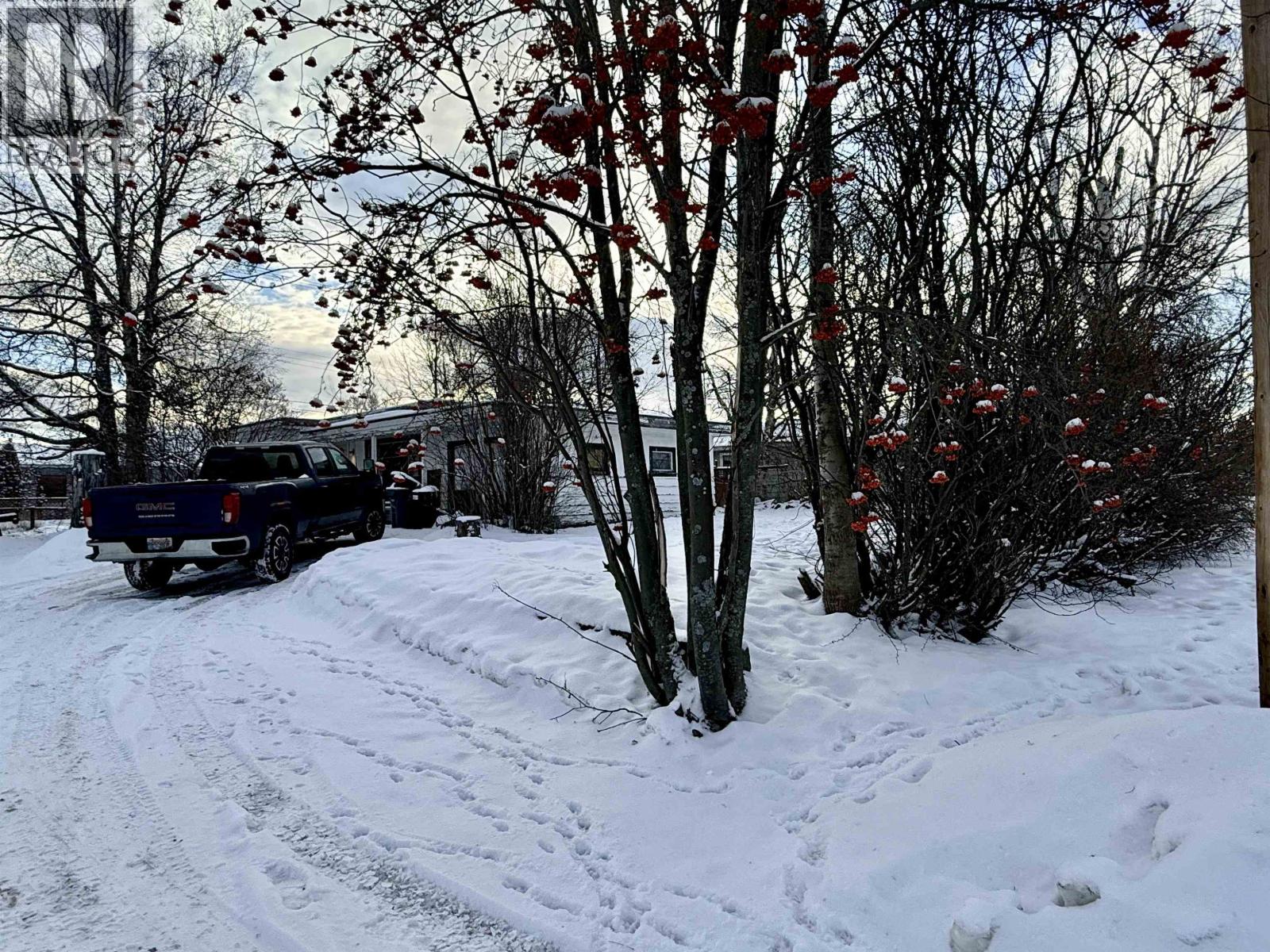 1410 BURDEN STREET, Prince George