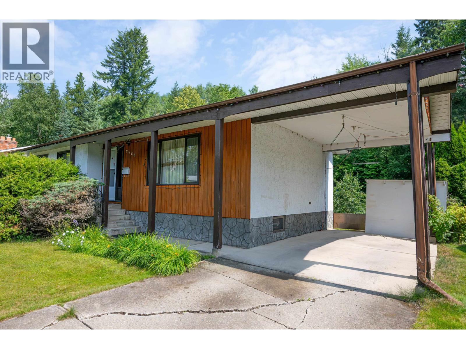 2586 MOSS AVENUE, Prince George