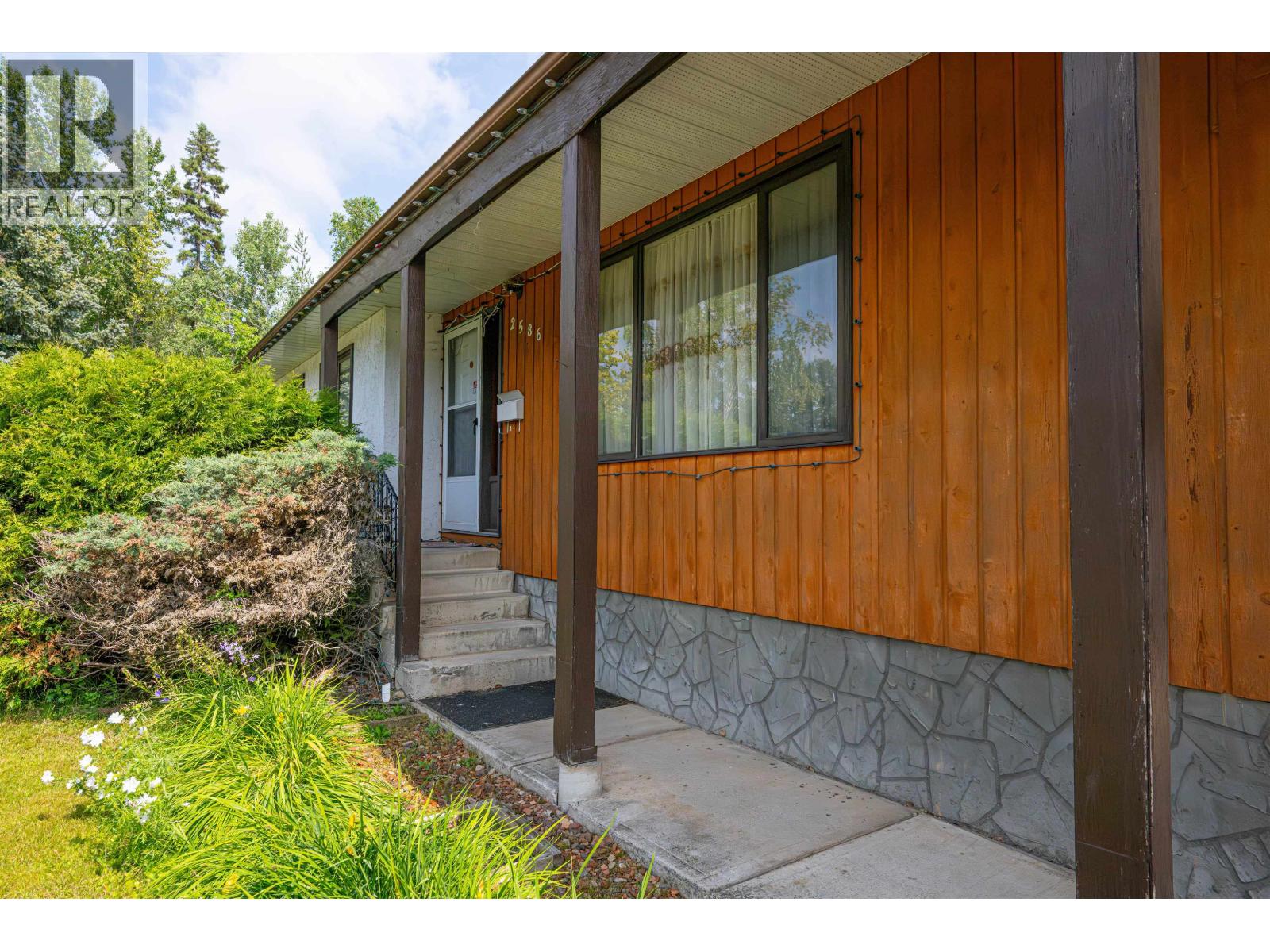 2586 MOSS AVENUE, Prince George