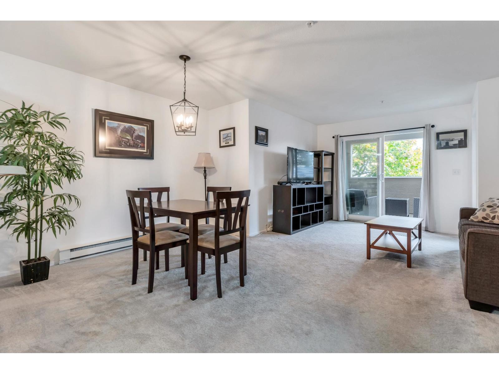 211 2239 152 STREET, Surrey