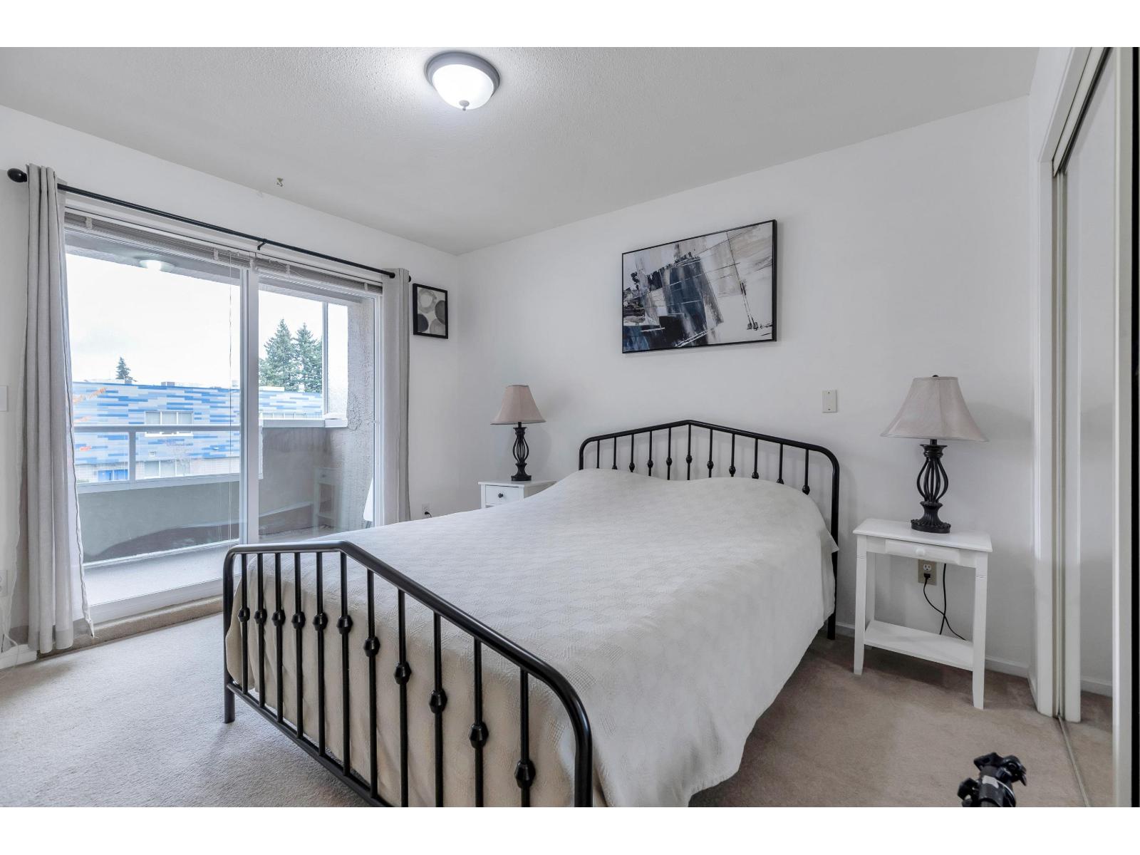 211 2239 152 STREET, Surrey