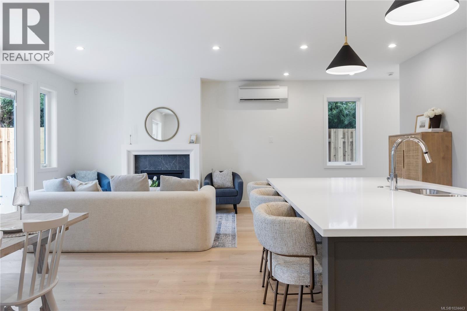 220 KAMLOOPS AVE - 9