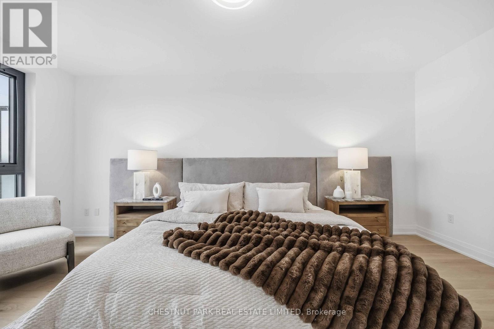 #409 505 GLENCAIRN AVENUE - 25