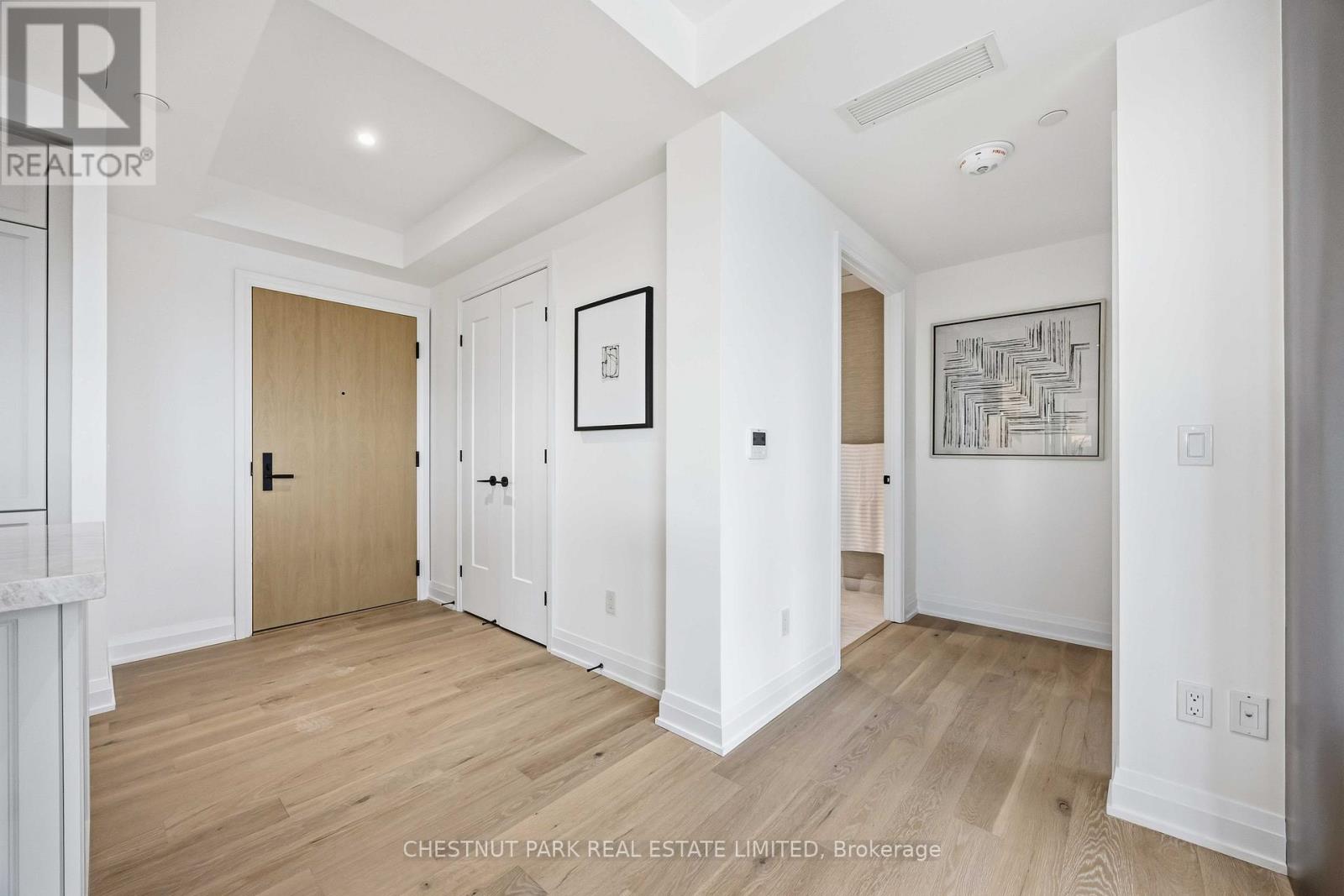 #409 505 GLENCAIRN AVENUE - 33