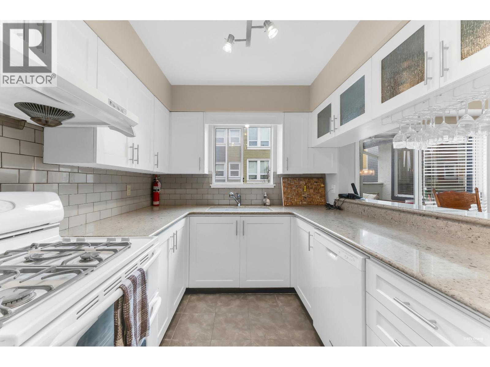 #8-4890 48 Avenue, Delta