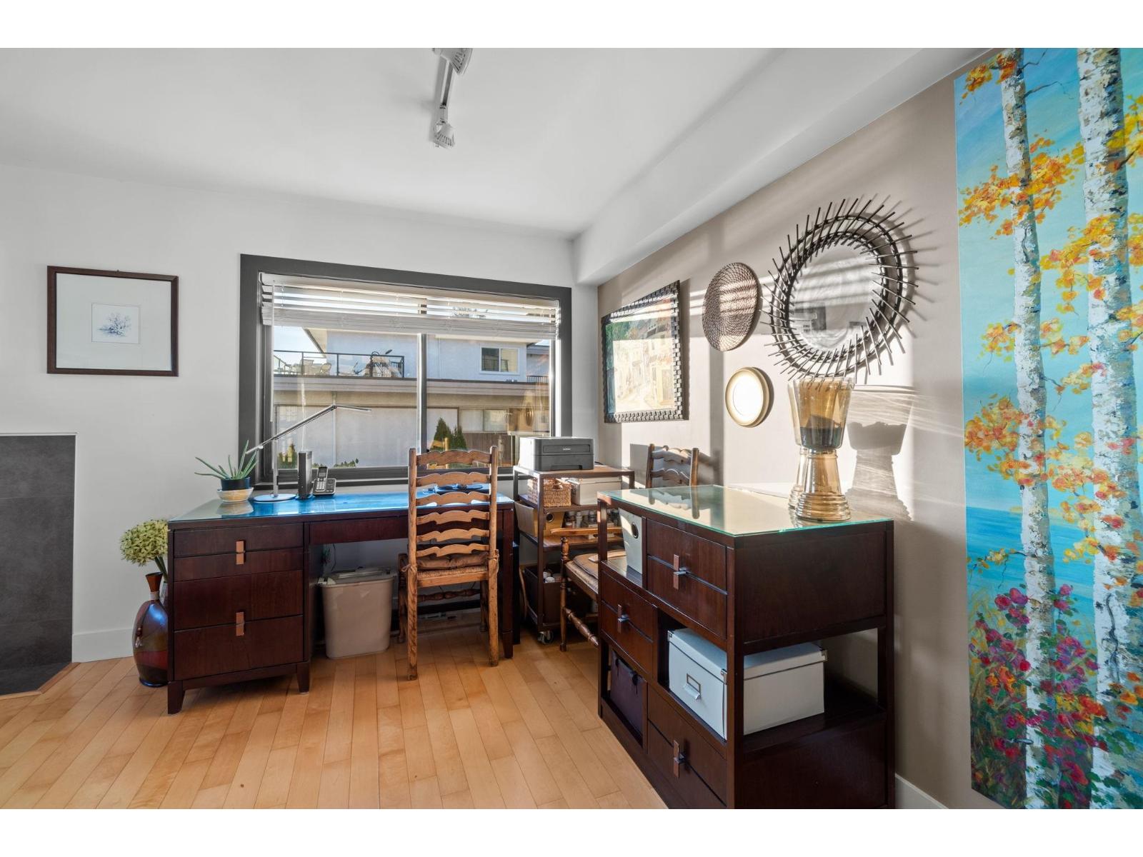 101 15041 PROSPECT AVENUE, White Rock