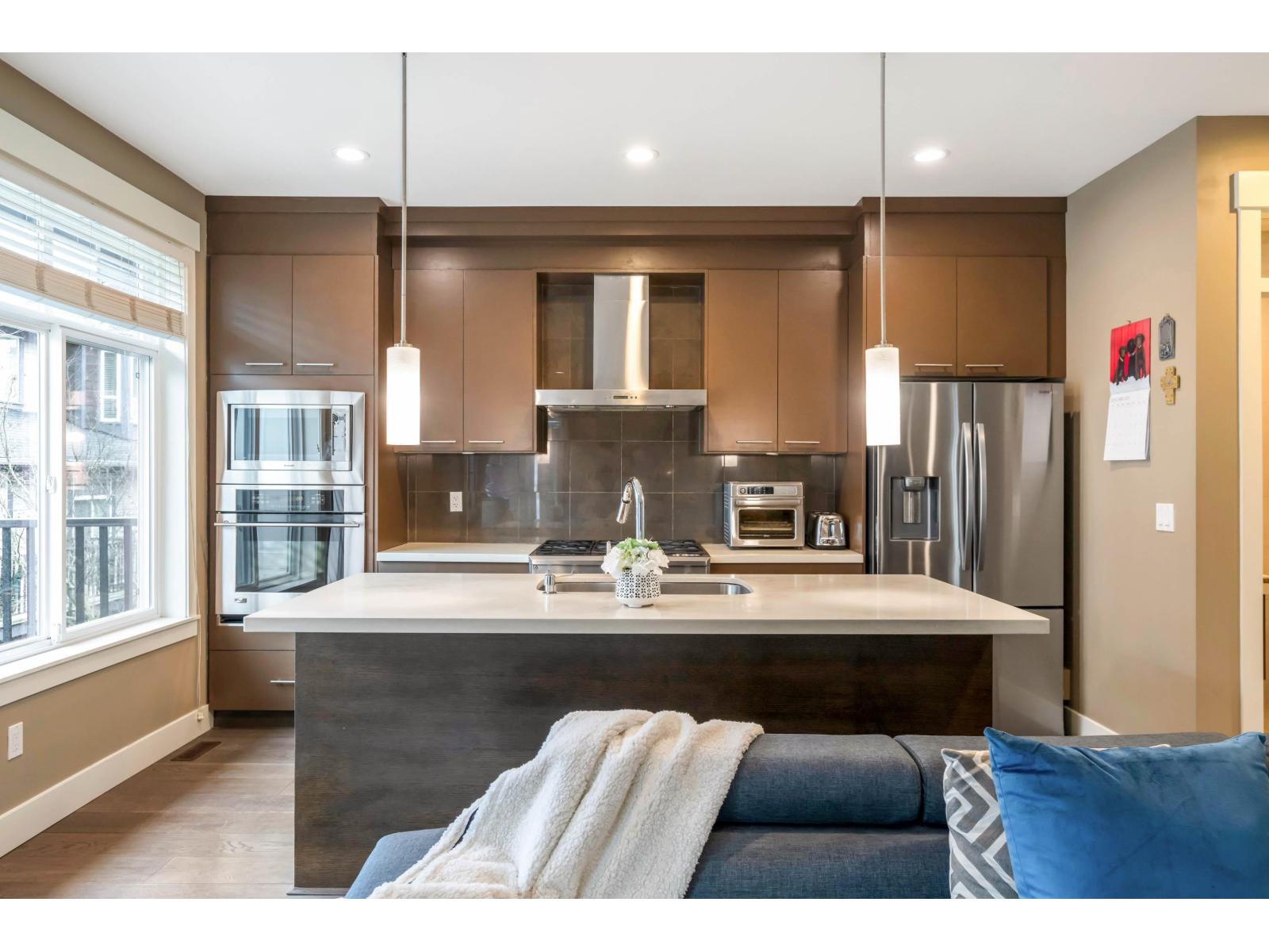 10 15977 26 AVENUE, Surrey