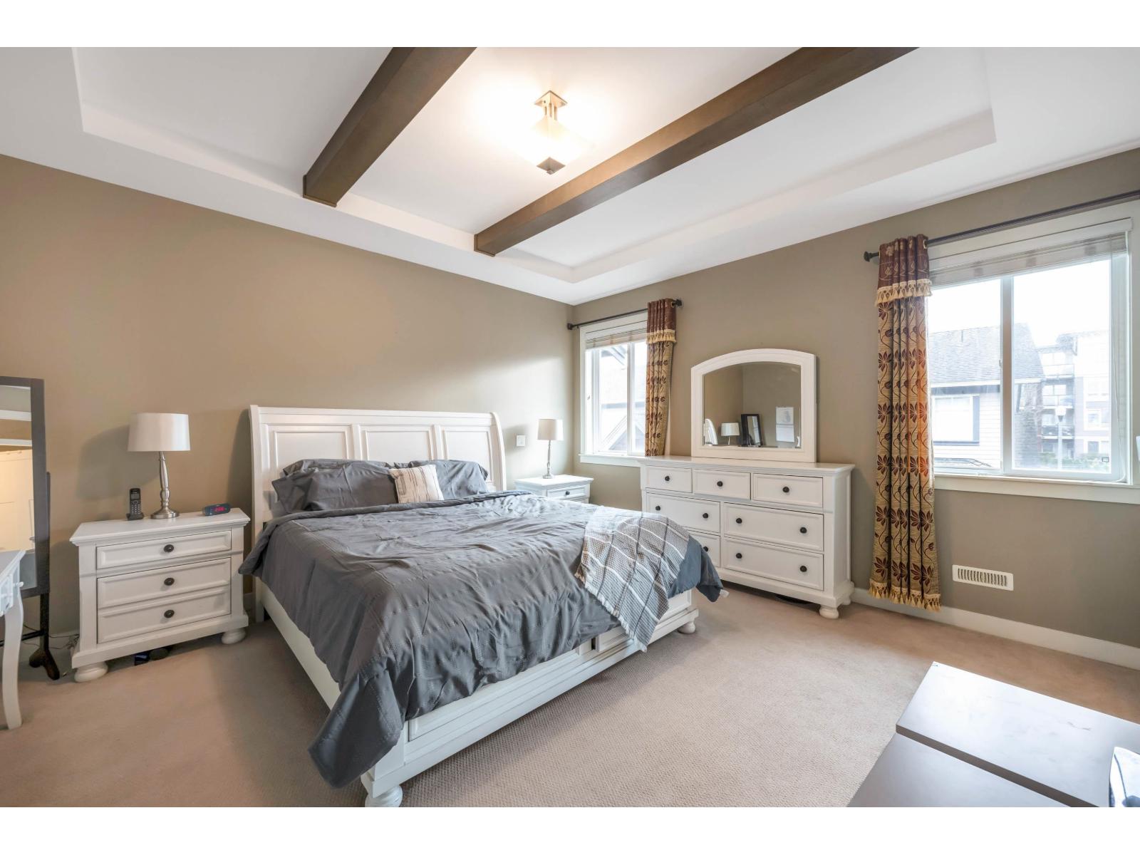 10 15977 26 AVENUE, Surrey