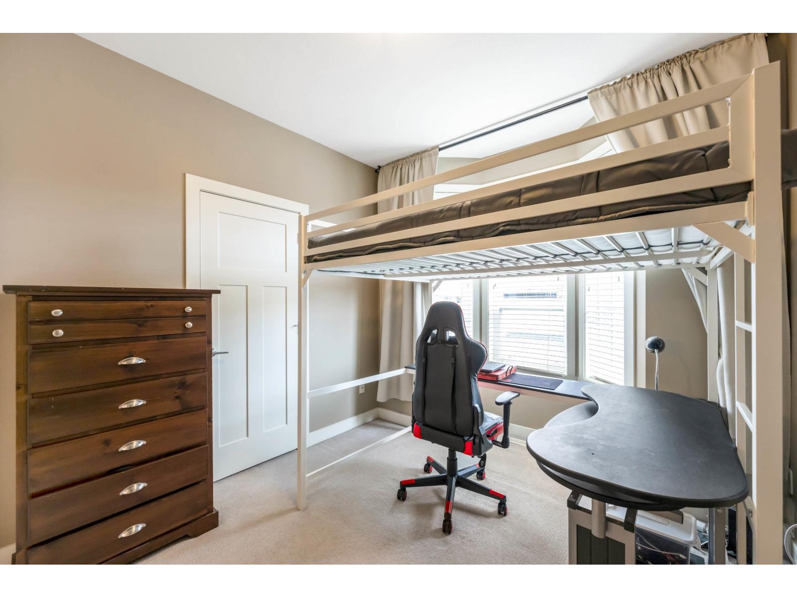 10 15977 26 AVENUE, Surrey