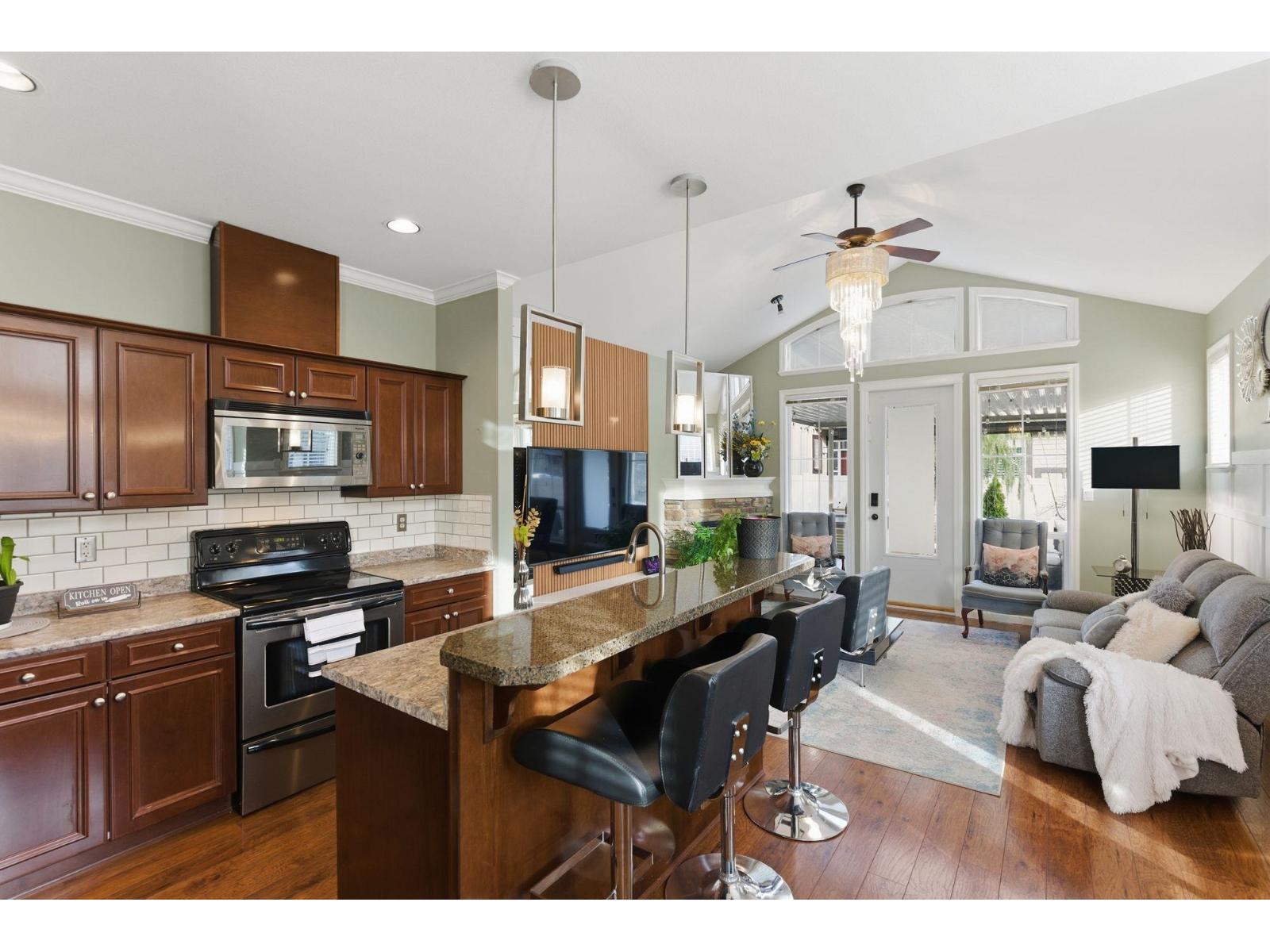 41 6577 SOUTHDOWNE PLACE, Sardis South, Chilliwack