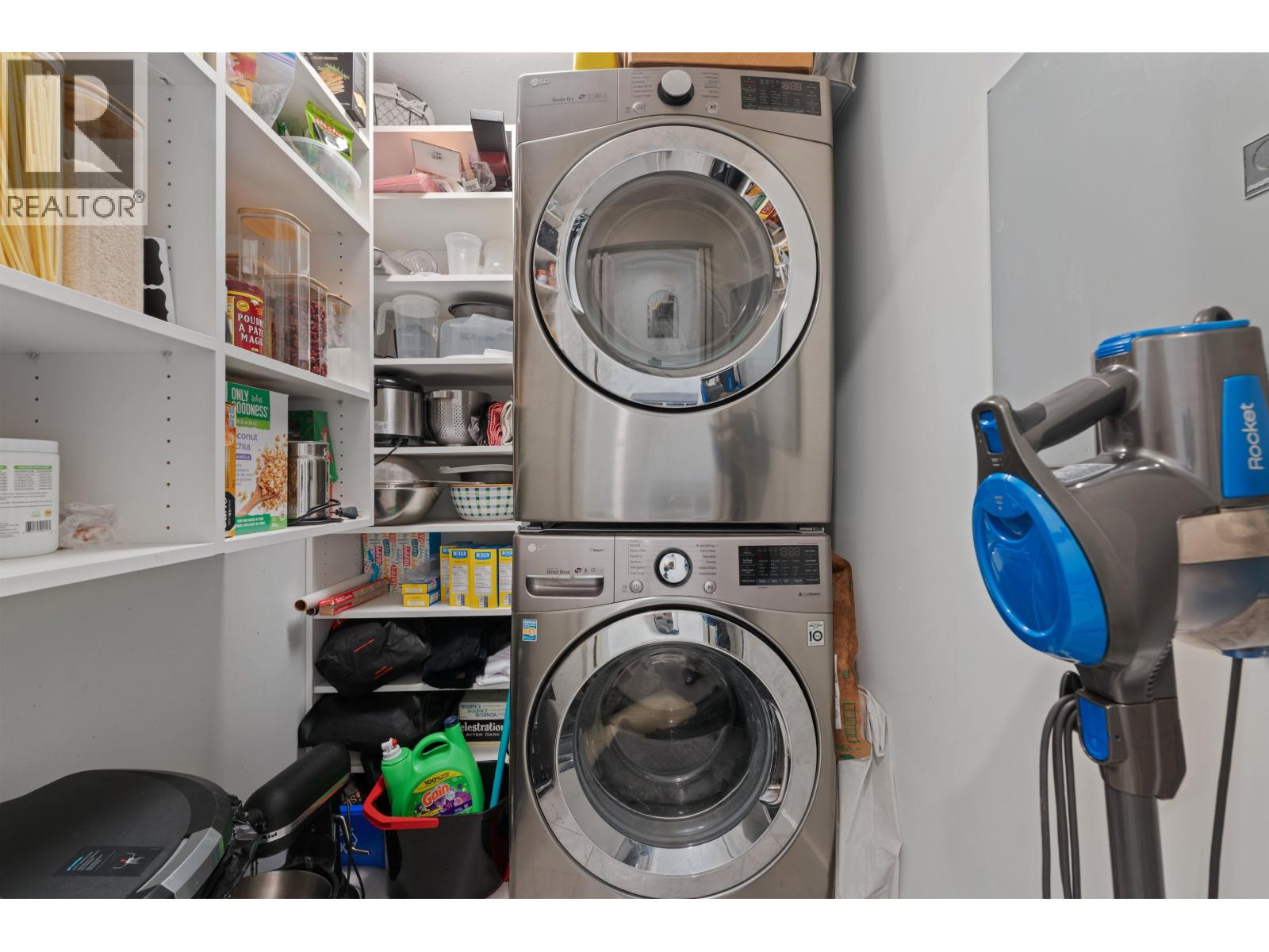 414 332 LONSDALE AVENUE, North Vancouver