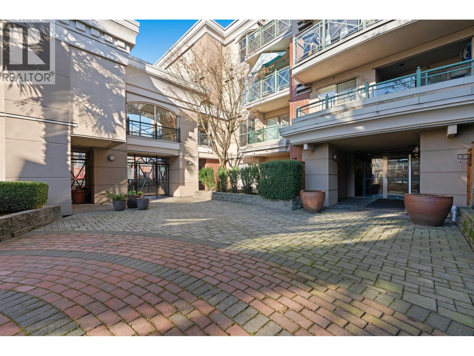 414 332 LONSDALE AVENUE, North Vancouver