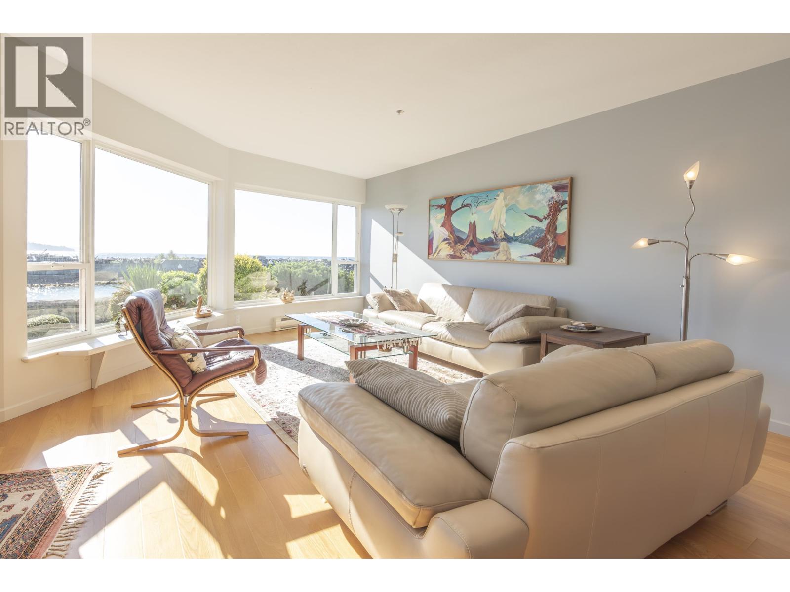 226 1585 FIELD ROAD, Sechelt