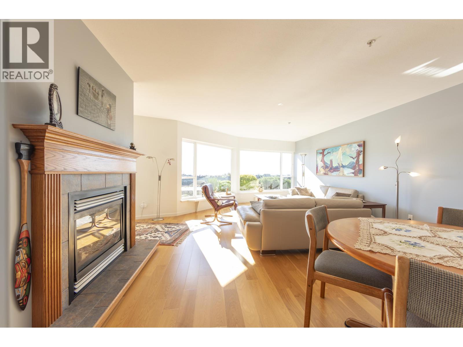 226 1585 FIELD ROAD, Sechelt