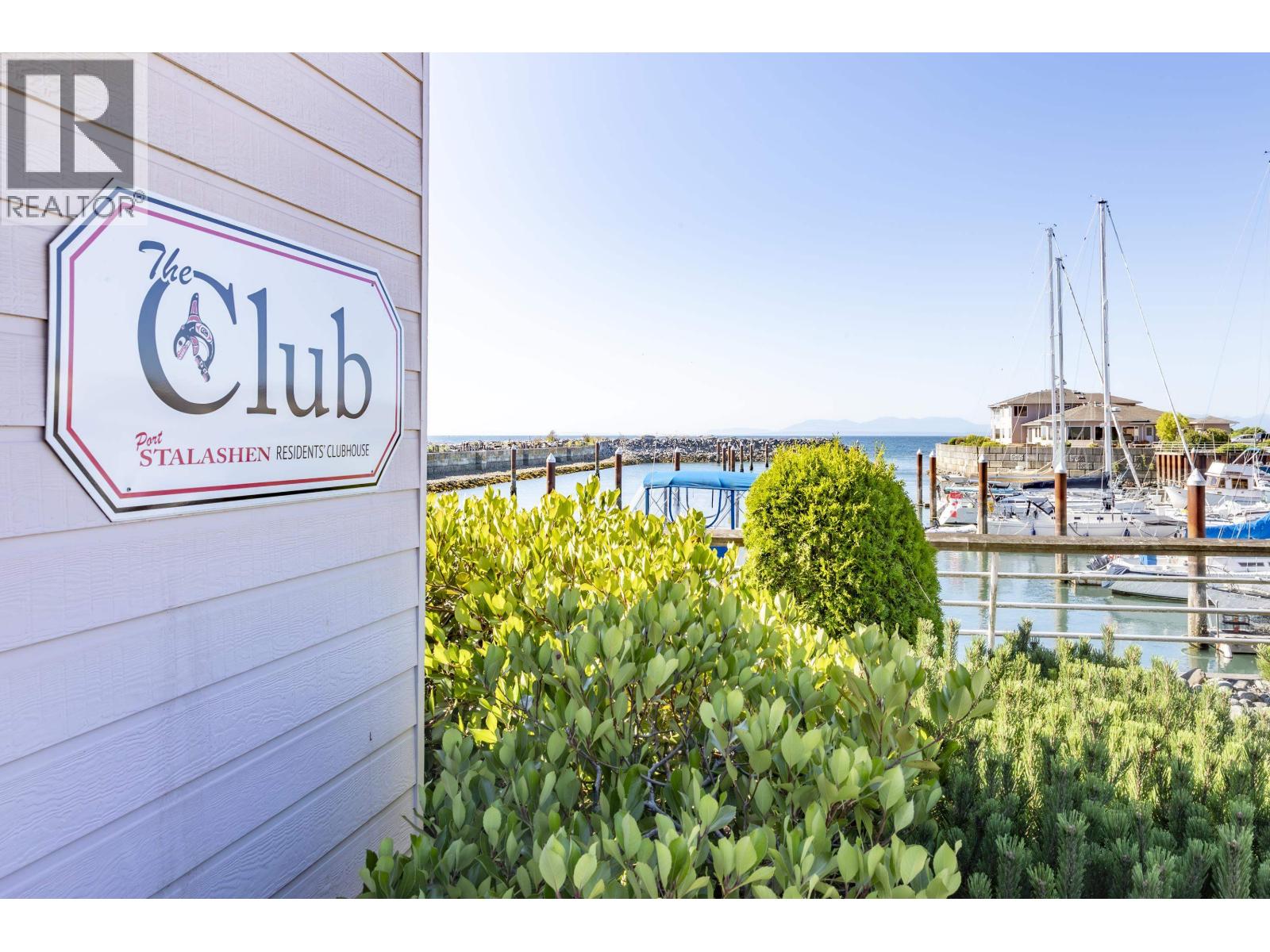 226 1585 FIELD ROAD, Sechelt