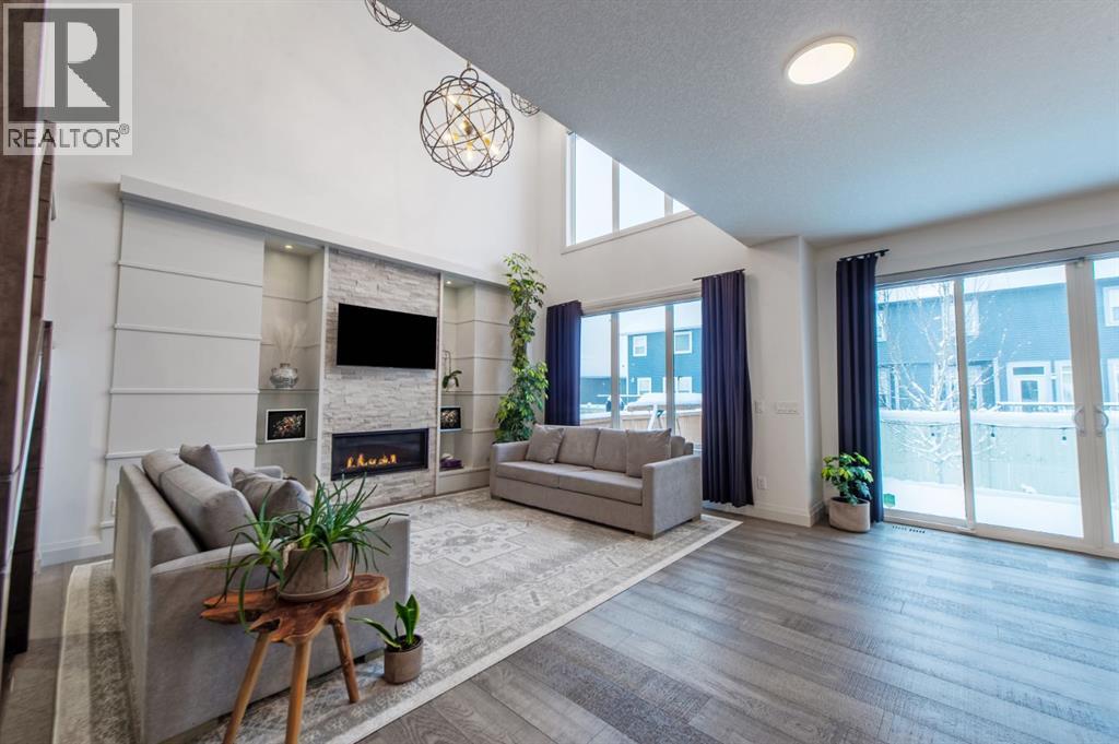 214 Aspenmere Green - Photo 4 of 48, Chestermere, Alberta