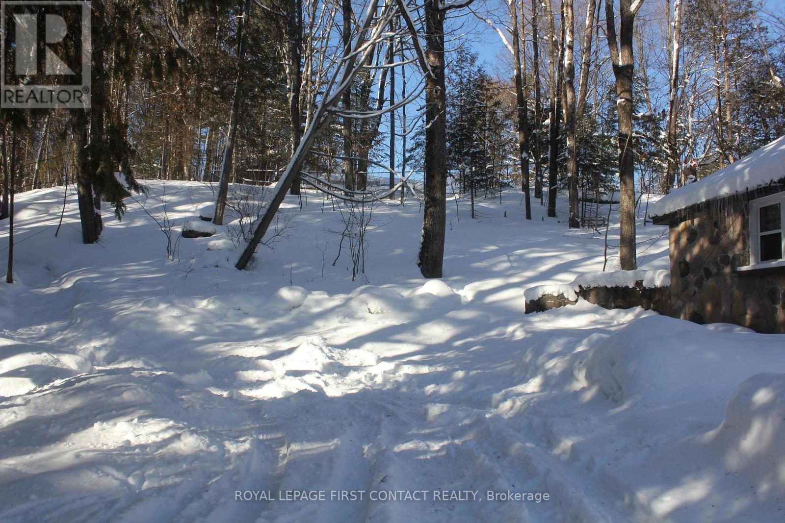 47 RIVERSIDE DRIVE - Photo 2 of 21, Dysart et al (Dysart), Ontario