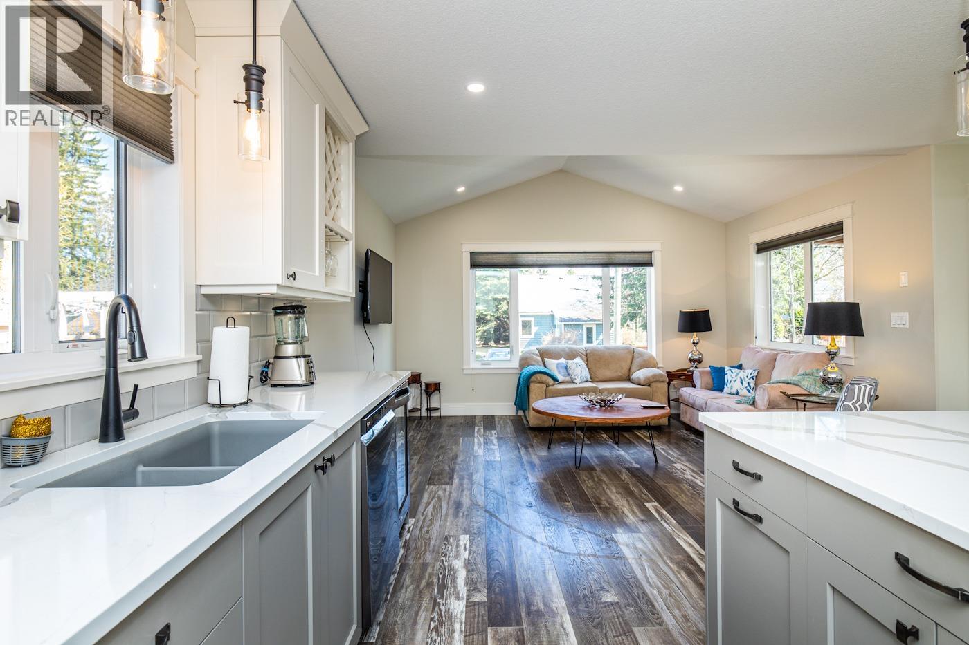 246 BURDEN STREET, Prince George