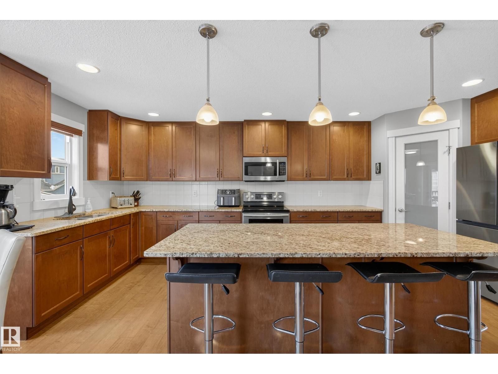 2 Ashmore Bay, Sherwood Park