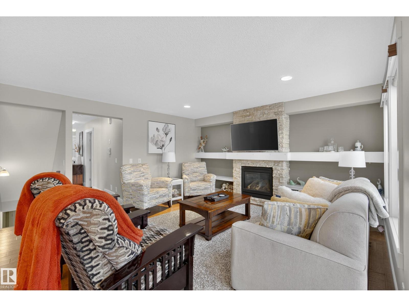 2 Ashmore Bay, Sherwood Park