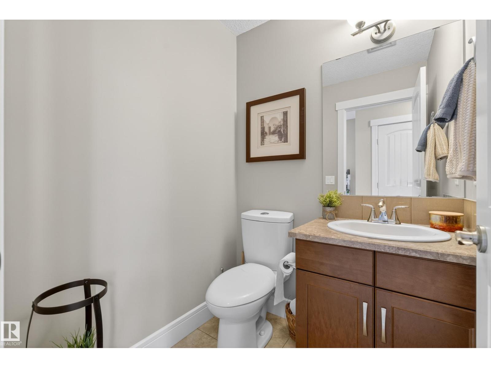 2 Ashmore Bay, Sherwood Park