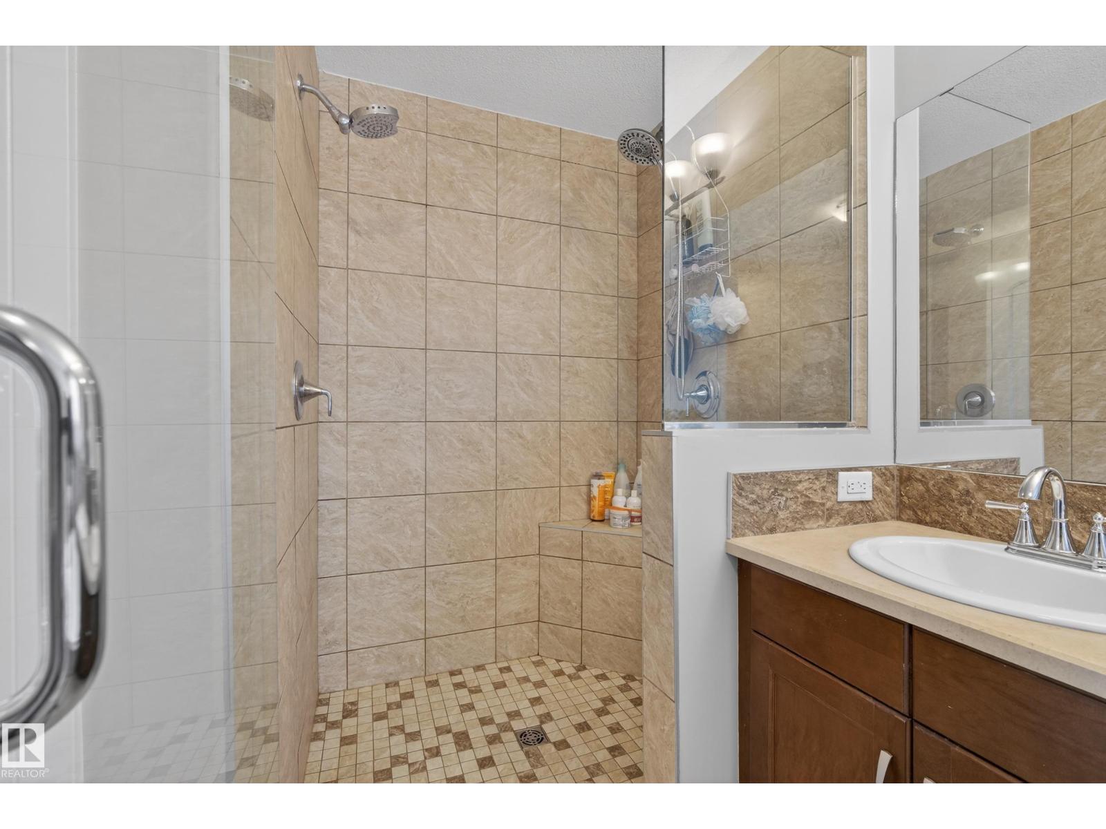 2 Ashmore Bay, Sherwood Park