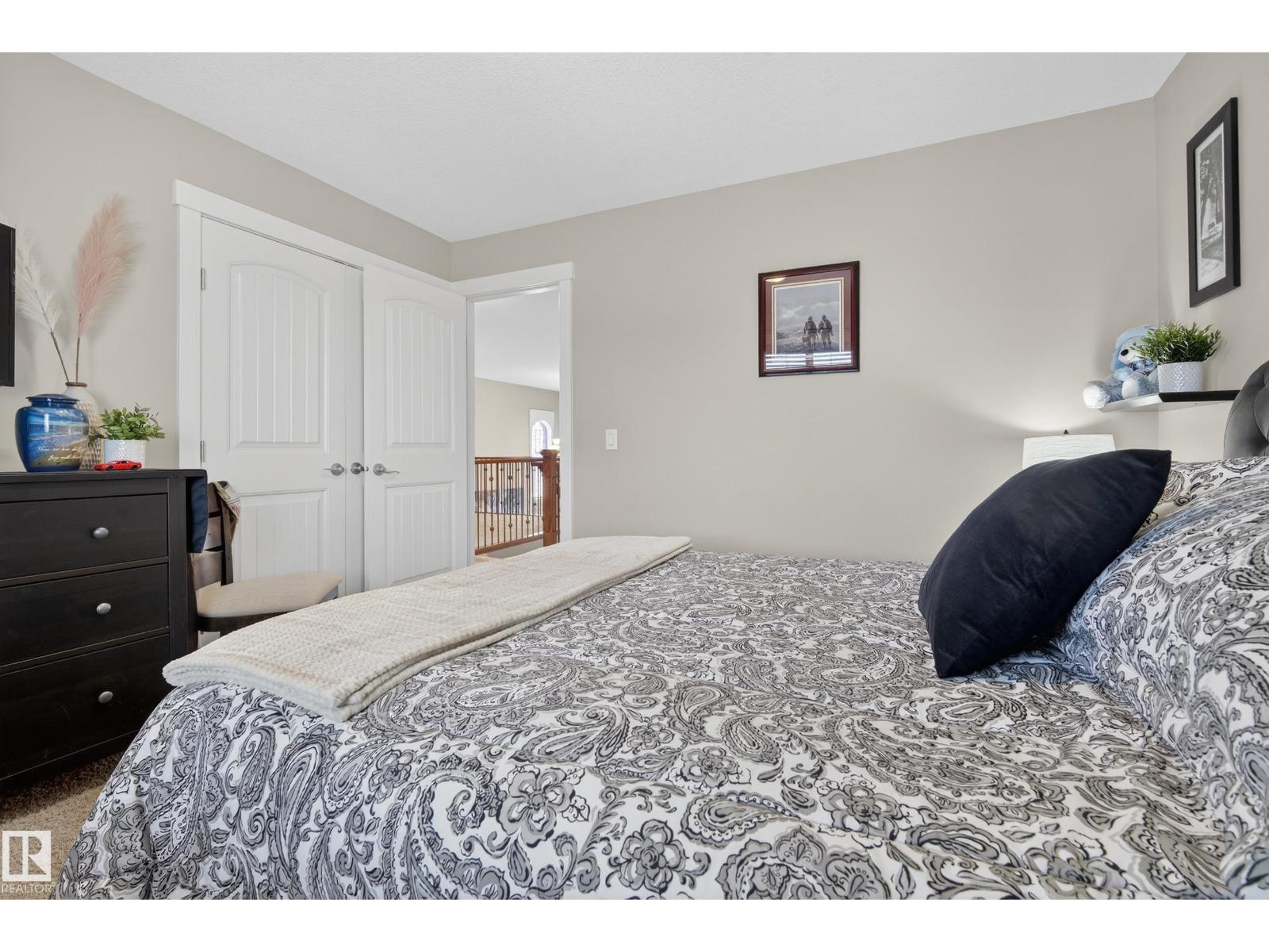 2 Ashmore Bay, Sherwood Park