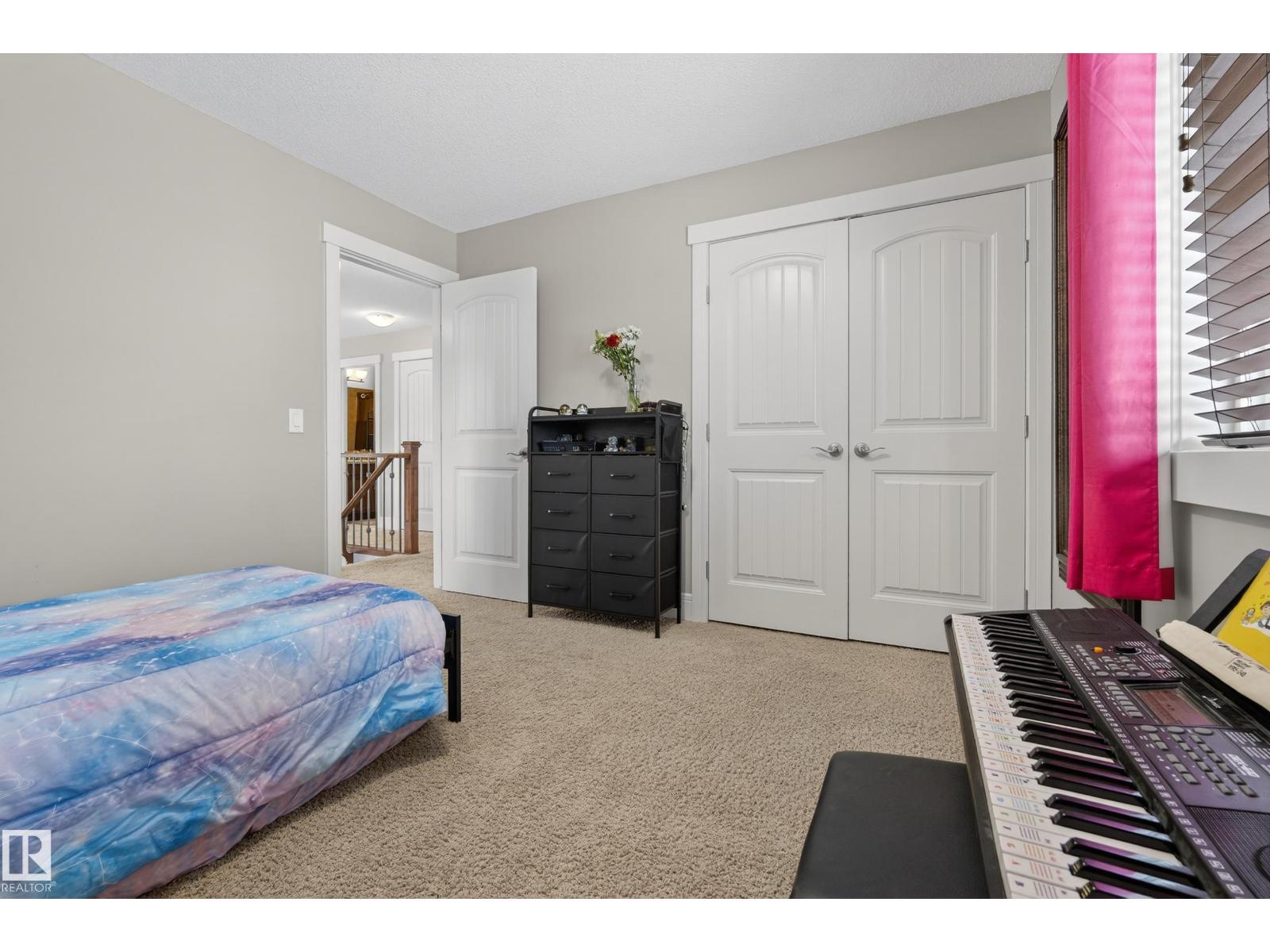 2 Ashmore Bay, Sherwood Park