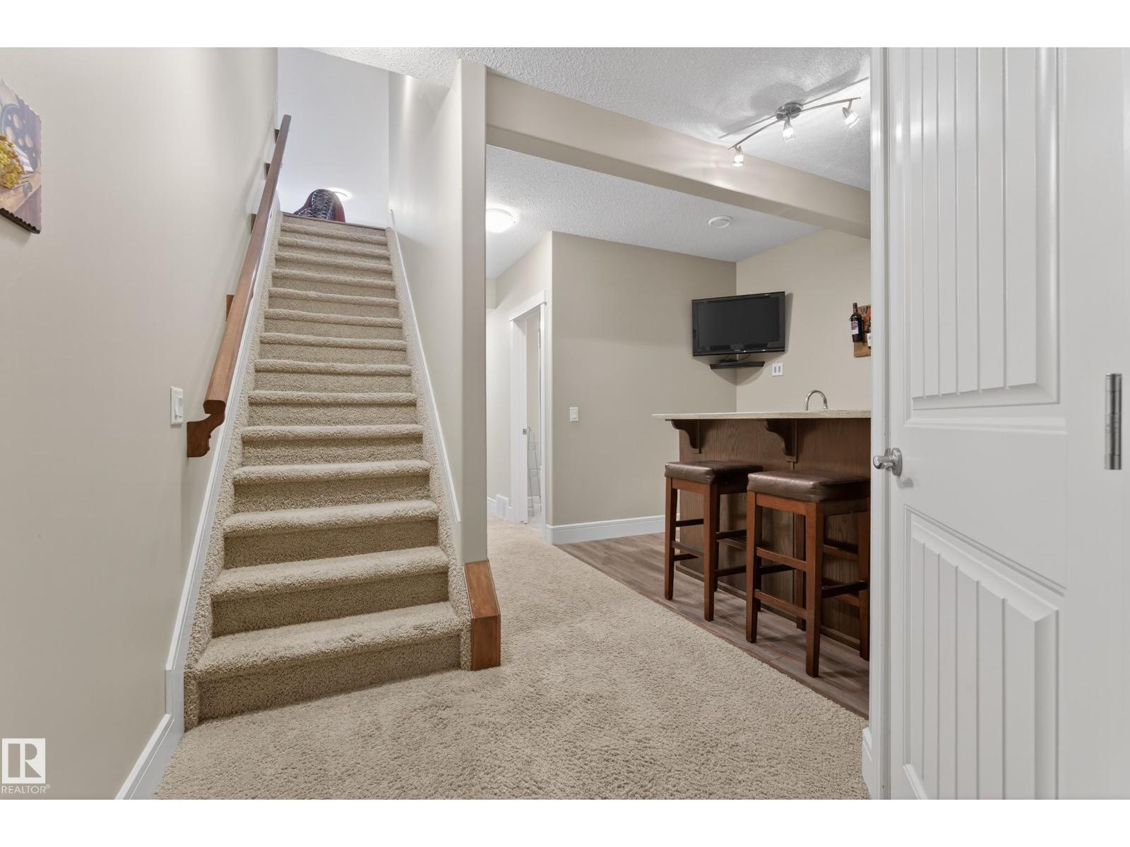 2 Ashmore Bay, Sherwood Park