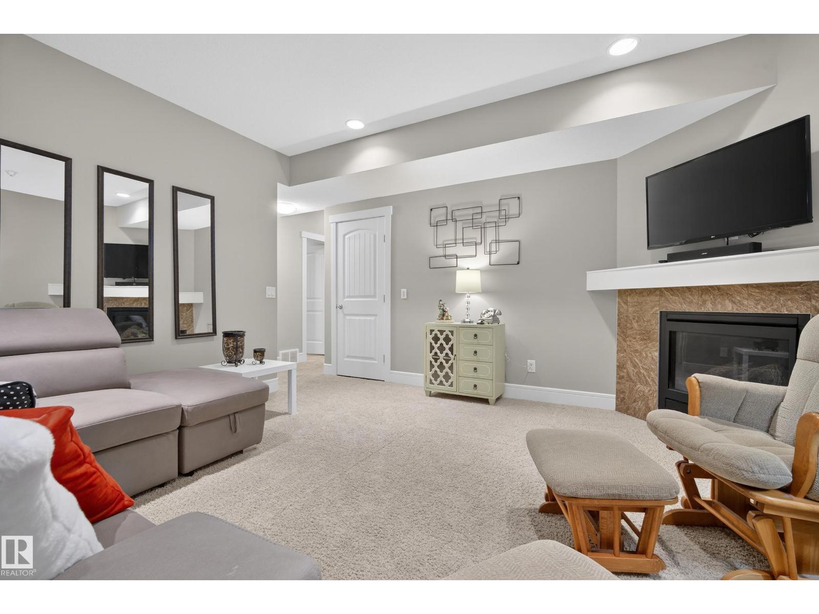 2 Ashmore Bay, Sherwood Park